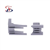 Pedair Nodwyddau Chwe Thread Ci Feed